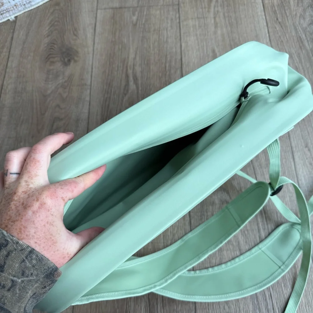 Mission Outdoor NWT Cassi backpack mint green New 18L day pack bag
